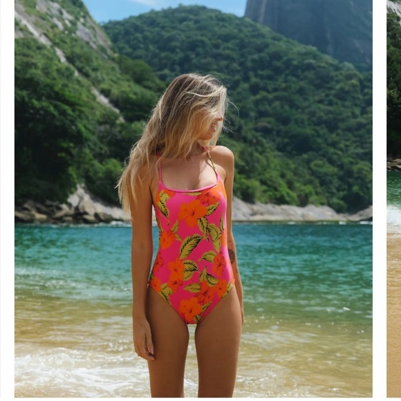 Beach Riot Other - NWT BEACH RIOT Stevie One Piece Hibiscus Sunset